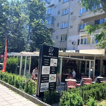 Nikos Apartament *