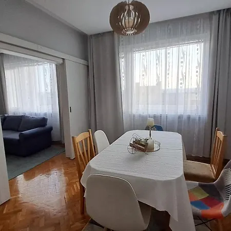 Nikos Apartament Varna