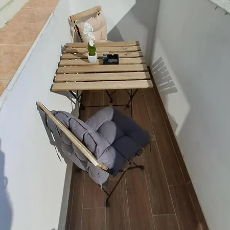 Nikos Apartament Varna